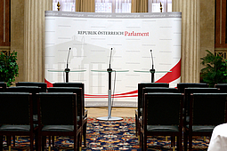 Vernissage der Ausstellung: 'Transzendenzen'